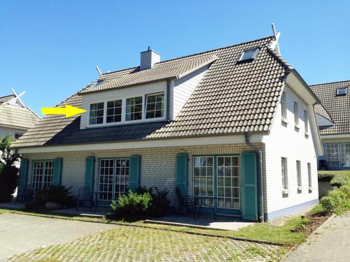 Seedorf Apartment | Seaside Views at Ostseebad Sellin - Pet Friendly Retreat