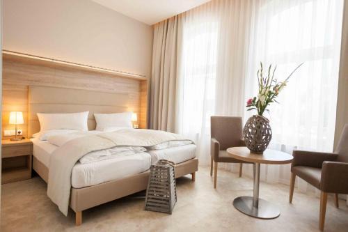 Warnemuende Hotel | Relax at Ostseehotel Warnemünde with Oceanfront Spa Retreat