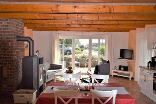 Hohwacht Apartment | Discover Ostseeliebe Erd Rechts: Family & Pet Friendly Retreat