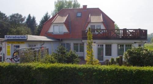 Ostseebad Prerow Apartment | Ideal Getaway at Ostseesonne: 4-Star Family Retreat