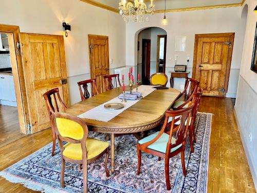 Zittau Apartment | Pet-Friendly Oswald Hempel: Guests Love It with 9.7/10