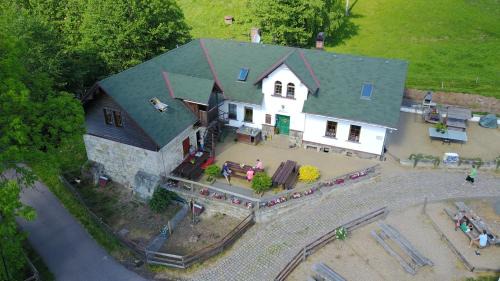 Radostna pod Kozakovem Apartment | Discover Otakarova Farma: Oceanfront Getaway & Pet Friendly