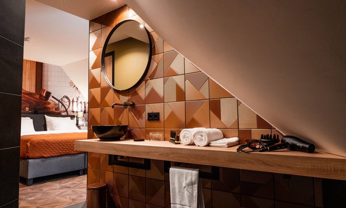 Ootmarsum Hotel | Unwind at Othmar Herberg: 4-Star Retreat with Spa & Dining
