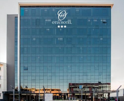 Coop Hotel | Oceanfront OTIA HOTEL: Spa, Pool & Stunning Views Await