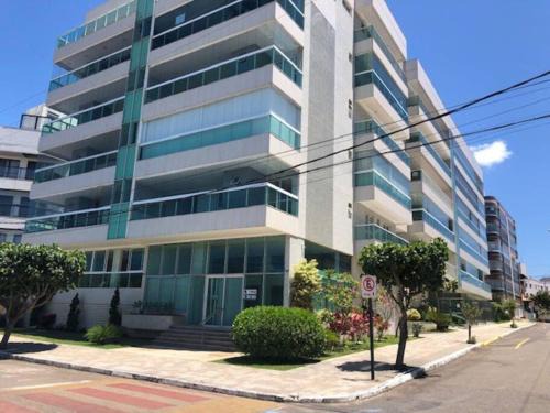 Enseada Azul Apartment | Beachfront Retreat at Praia de Peracanga with Pool Access