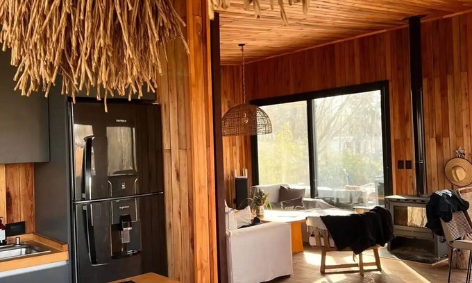 Bouvet Island House | Escape to Otro Mundo: Island Retreat with Ocean Views
