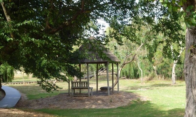 Colac Hotel | Eco-Friendly Stays at Otway Gate Motel with Breakfast Included