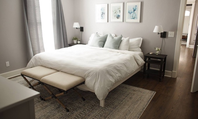 Norman House | Prime OU Campus Retreat with King Bed & Kitchen Amenities
