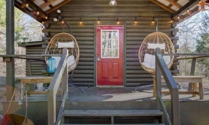 Mount Ida Cabin | Serene Crystal Cabin with Kitchen & Pet-Friendly Amenities