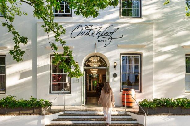 Stellenbosch Central Hotel | Discover Oude Werf Hotel: 4-Star Stay with Family Amenities