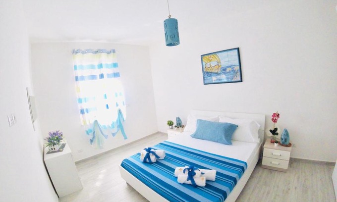 Tropea Apartment | Oceanfront Oudeis Holidays Apartments in Beautiful Tropea