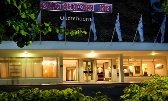 Oudtshoorn Hotel | Discover Oudtshoorn Inn Hotel: Family-Friendly & Accessible