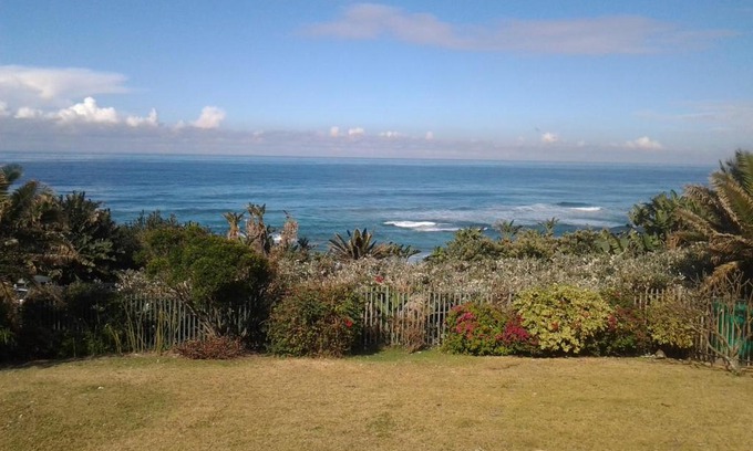 Ramsgate South House | Beach House Getaway with Ocean Views and Top Amenities