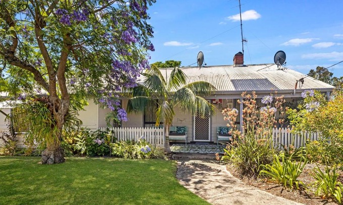 Nannup House | Discover Our Humble Home Nannup: Pet & Child Friendly Stay