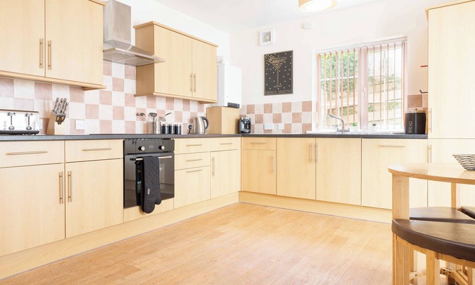 Dawlish Warren Cottage | Family-Friendly Mews Cottages with Oceanfront Amenities
