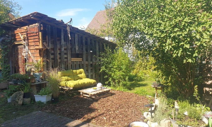 Volkach Apartment | Cozy Obervolkach Vacation Home with Ocean View & Breakfast