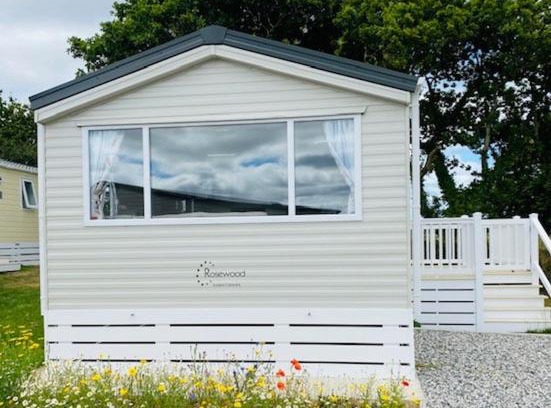 Grampound House | Tranquil Osprey Holiday Home Near St Austell Awaits You
