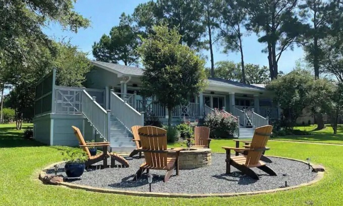 Tool House | Beautiful Our Point of View Vacation Rentals with Ocean Views