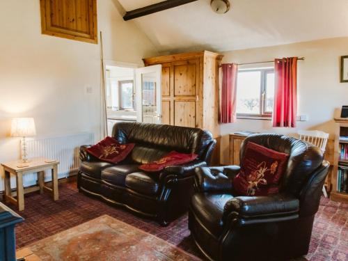 Ryther Apartment | Comfortable Stay at Our Snug - 4-Star, Pet Friendly Retreat