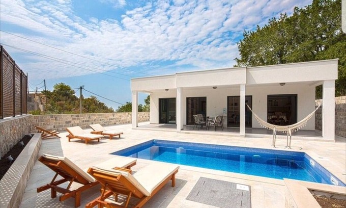 Lapcici Villa | Peaceful Villa Retreat Near Budva with Pool and Spa