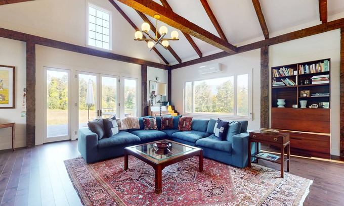 Sunderland House | Idyllic Retreat with Designer Interiors & Mt. Equinox Views