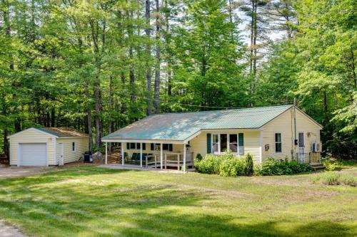 North Conway House | Relaxing Retreat Near Cranmore & N Conway Shops!