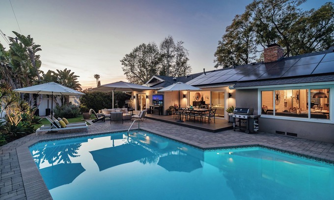 Santa Ana House | Private Pool Oasis Near Disney & Beaches - Guest Rated 10/10