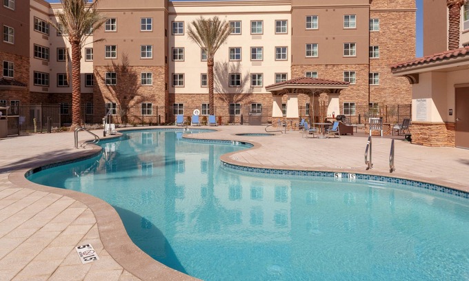 Gilbert Condo | Relaxing Modern Suite with Pool, Hot Tub & Free Breakfast