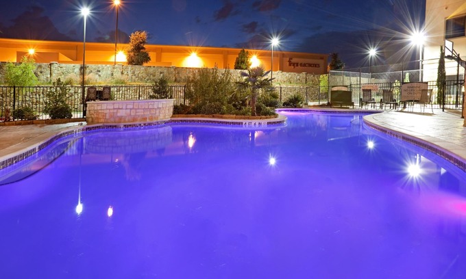 Irving Apartment | Top-Rated Hotel with Pool, Hot Tub & Free Breakfast
