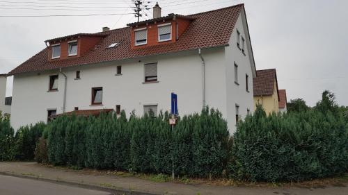 Metzingen Apartment | Family-Friendly Outletcity Ferienwohnung - Top-Rated Escape