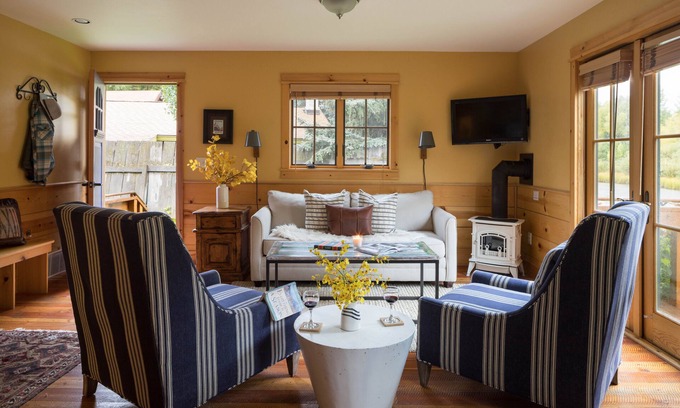Jackson Hole House | Pet-Friendly Outpost: Creekside Alpine Cottage for Families