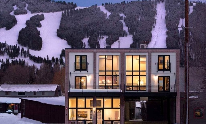 Jackson Hole Condo | Guest Rated: 9.8! Outpost: East Gill Four Near Town Square