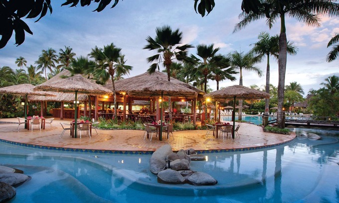 Korotogo Resort | Relax at OUTRIGGER Fiji Beach Resort - 4-Star Paradise Awaits