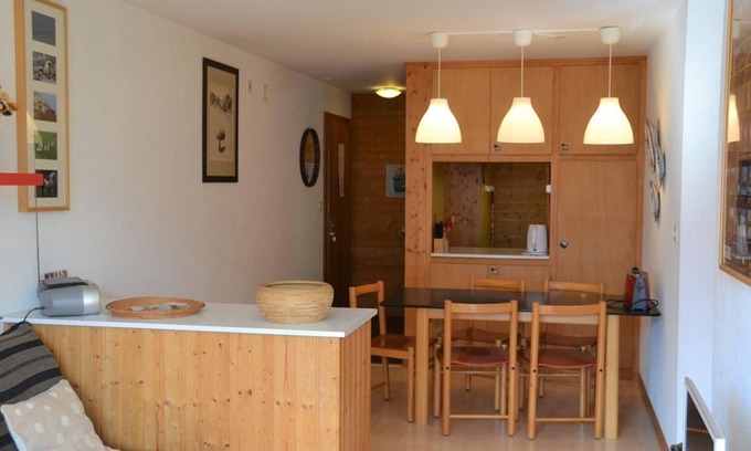 St. Luc Apartment | Perfect Getaway: 4-Person Flat with Balcony & Dining Area