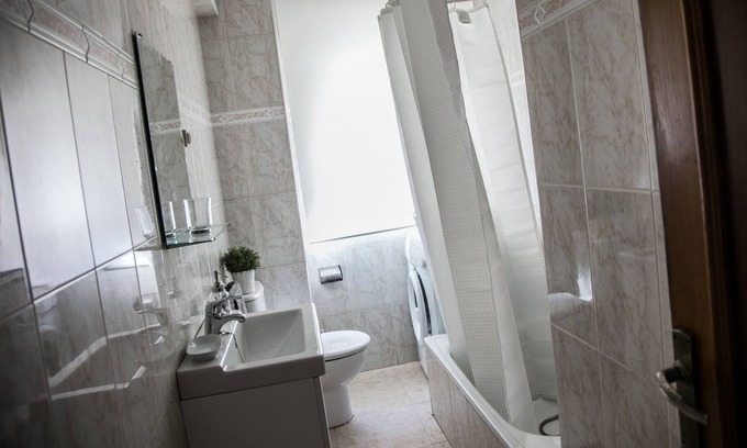 Ribadavia House | Cozy Outside the Walls 64: Kitchenette for Travelers
