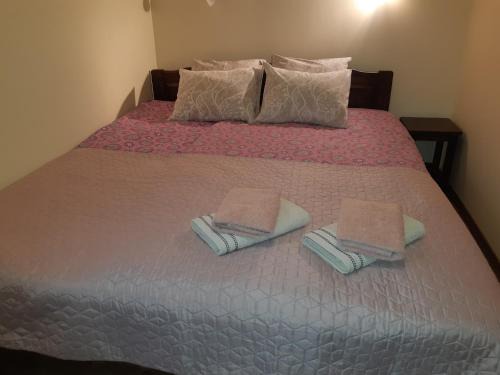 Kuressaare Bed & Breakfast | Ovelia B&B: Oceanfront Retreat with Family-Friendly Vibes