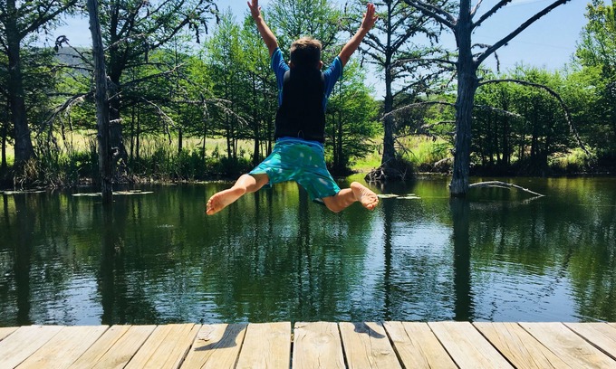 Vanderpool House | Experience 300 Acres of Tranquility with Private Lake Access