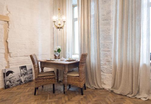 Kamenets-Podol'skiy Apartment | Exceptional Overture Studio: Pet-Friendly & Guest Rated 9.8