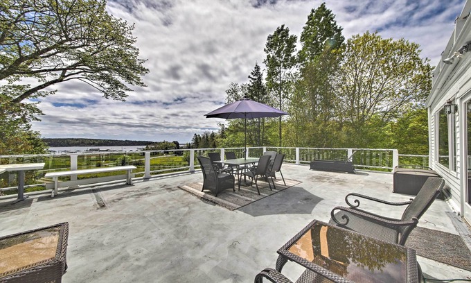 Owls Head House | Ocean View Retreat: Private Decks and Spa Amenities