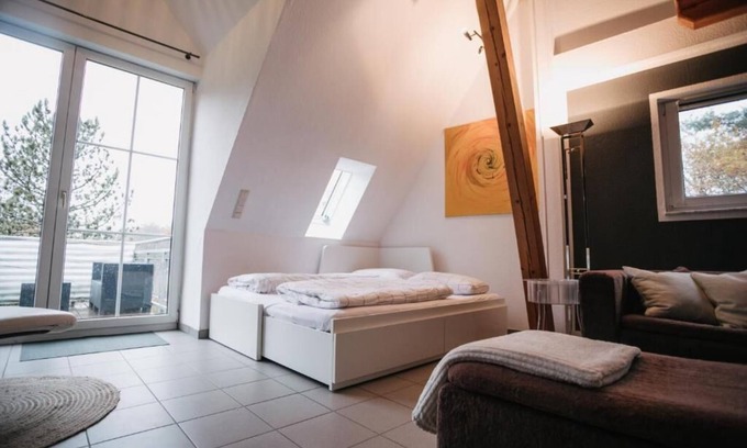 Schwabach House | Own maisonette in idyllic location with balcony + free parking