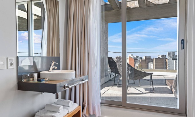 Punta Carretas Hotel | Discover Own Montevideo: 4-Star Stay with Pool and Spa