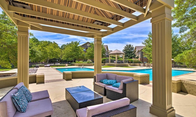 Oxford Apartment | Oxford Condo: Steps from Ole Miss with Pool & Spa Access!