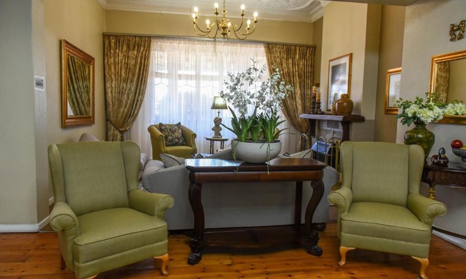 Vryheid Cabin | Oxford Lodge Vryheid: Highly Rated with Unique Amenities