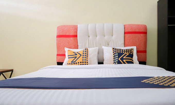 Padang Hotel | Family-Friendly Stay at OYO 2274 Wisma Padati Syariah