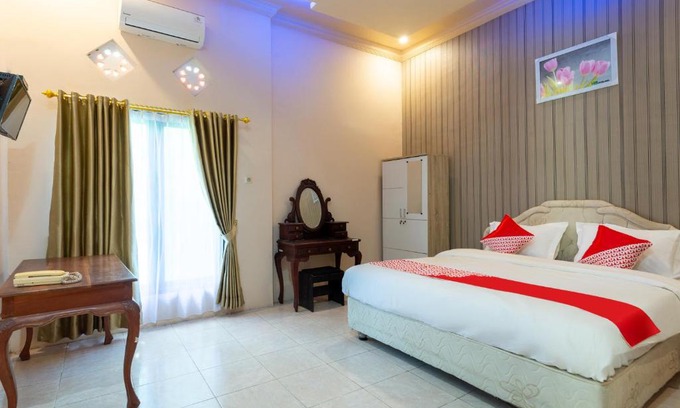 Bojonegoro Hotel | Budget-Friendly Stay at OYO 3452 Esemka Hotel & Resto