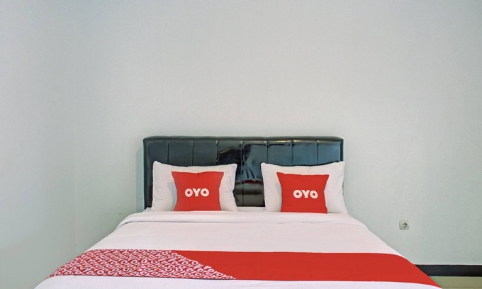 Cilacap Hotel | Budget-Friendly OYO 3841 Wisma 25 with Breakfast Included