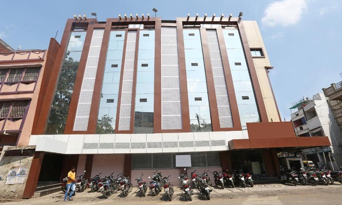 Gorakhpur Hotel | Budget-Friendly Stay at OYO 5655 Hotel Ganges with Breakfast