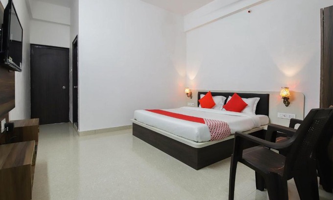 Bedla Hotel | Budget-Friendly Stay at OYO 62422 Hotel Kriti Palace