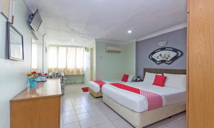 Kampung Sungai Raya Hotel | Budget-Friendly Stay at OYO 90118 Suntex Hotel