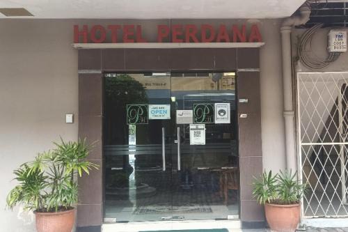 Victoria Hotel | Budget-Friendly OYO 90411 Perdana Hotel in Labuan